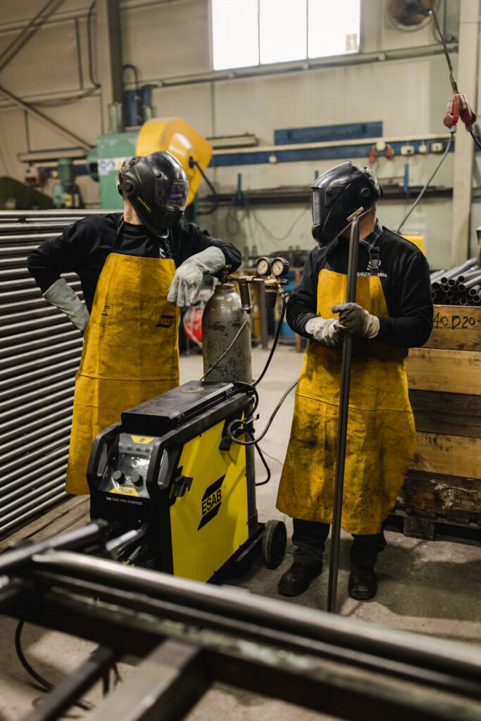 Rusztowania Bielsko-Biała – produkcja elementów rusztowań elewacyjnych w zakładzie na Śląsku